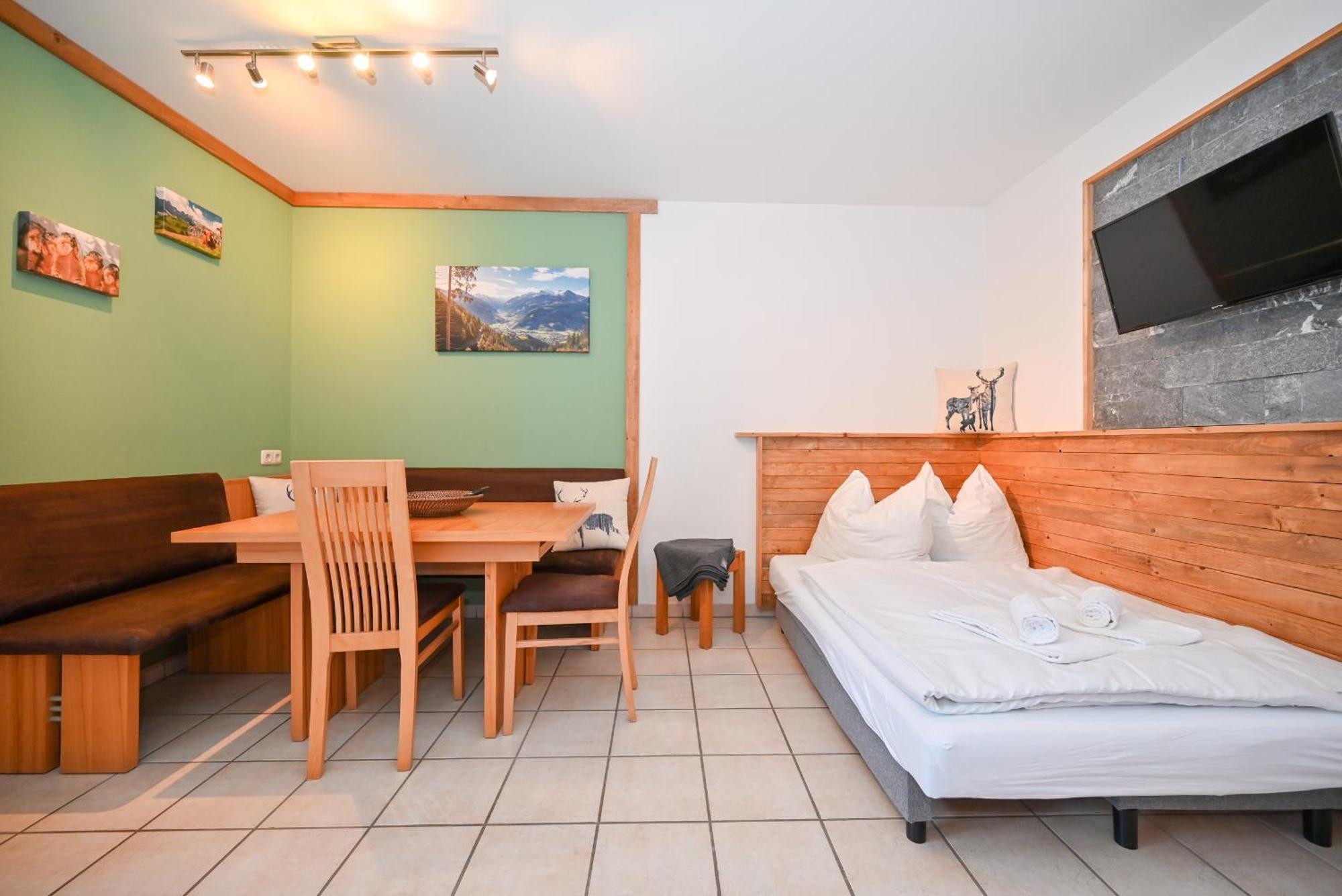 Panorama Apartments Bruck By All In One Apartments 弗希安德格洛可尼 外观 照片
