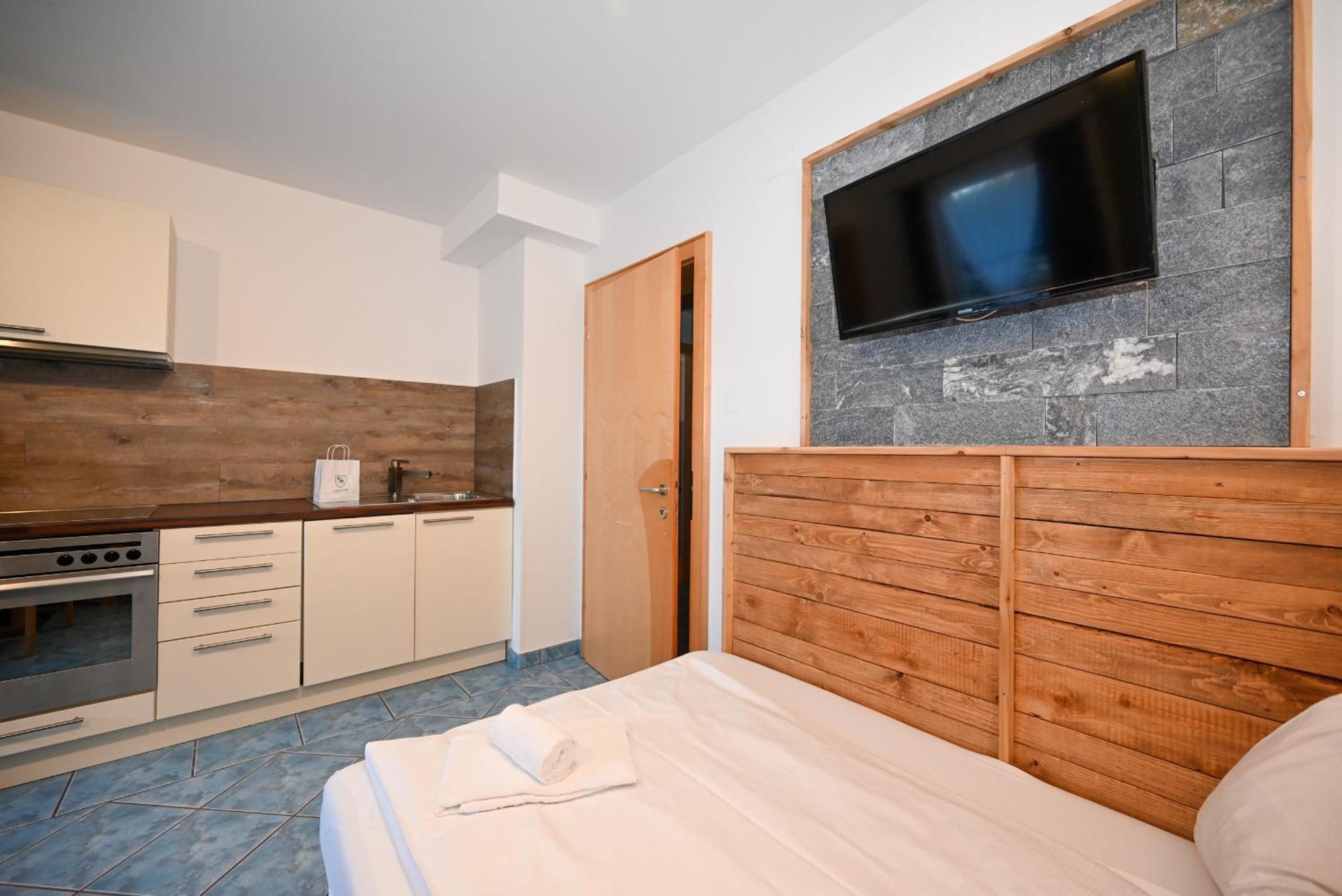 Panorama Apartments Bruck By All In One Apartments 弗希安德格洛可尼 外观 照片
